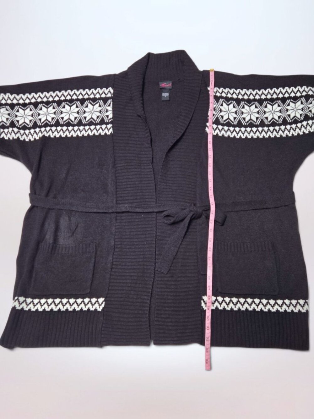 Torrid Fair Isle Snowflake Pattern Black Belted Wrap Cardigan (Size 4X) - Picture 3 of 7